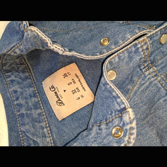 Denim Sleeveless Romper, Light Blue - Picture 6 of 6